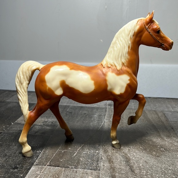 Breyer Molding Co Accents Vintage Breyer Molding Large Hard Plastic